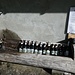 Der Getränkeautomat auf der Alp Tesel.