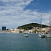 am Hafen mit Blick auf Marjan