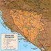 Karte von Bosnien und Herzegowina mit eingezeichneter Lage des Landeshöhepunktes. Der 2368m hohe Bosanski Maglić liegt in der srbischen Teil des Landes, der Republika Srpska.
