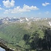 Das Lechquellengebirge über dem Krabachtal, im Vordgrund die Lärchspitze mit ihrem ganz langen Südkamm