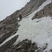 Der Abstieg in die Scharte zwischen Liechelkopf und Angererkopf. Der Schnee verdeckt leider den besten Abstiegsweg.