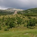 Am oberen Ortsrand von Glavaš ist die grosse Burgruine "Gradina" die man im Auftieg zur Dinara östlich passiert.