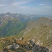 Gipfelblick von der Großen Klammspitze hinüber zum Feigenkopf (rechts); in der linken Bildhälfte die Hochplattegruppe.