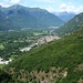 Von der Alpe Sciarina bietet sich ein schöner Ausblick über das Valle d'Ossola. In der Bildmitte Premosello.