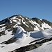 <b>Bellissimi cornicioni di neve al Passo della Sella (2701 m).</b>