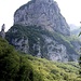  L'imponente sperone roccioso del monte Procinto,unica via di salita e discesa, la ferrata (più un bel pò di vie d'arrampicata....)