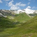 Tiefblick auf die Ijes-Alp im Aufstieg zum Barthümeljoch
