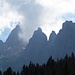 Die letzten Quellwolken über dem Altmann und seinen Nachbarn der mittleren Alpsteinkette verziehen sich.