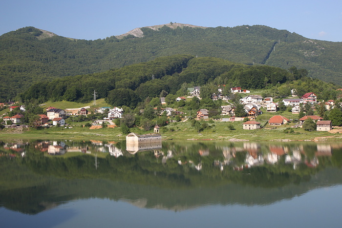 Mavrovo Blick über einen Teil des MavrovoStausees...