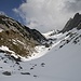 Blick zurück beim Abstieg in der Alp Grueb: Mutschensattel und Mutschen
