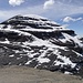 Der Anstieg umgeht den Gipfelaufbau des Khiar Kherini links. Anschließend geht es durch Schutt zum Gipfel