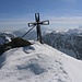 La Ruinette (3875,0m): Das schiefe Gipfelkreuz auf dem Gipfel.<br /><br />Der Berg wurde erstmals am  6.7.1865 durch Edward Whymper mit Christian Almer und Franz Biner bestiegen.