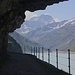 Foto vom ersten Besteigungsversuch am 27./28.7.2013:<br /><br />Nachdem man die Staumauer überquert hat folgt der Weg durch Tunnels und Galerien entlang dem Lac de Mauvoisin (1961m).