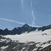Das Gross Muttenhorn erhebt sich über dem Gletscherrest