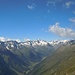 Auf dem Sendersjöchl öffnet sich dann der Blick in die Stubaier Alpen. Hier die Gipfel überm Oberbergtal