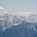 Karwendel Zoom: Quer gestreifte Soiernspitze, dahinter die Östliche Karwendelspitze, rechts Birkkarspitze