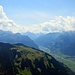 das Reusstal in Richtung Gotthard<br />Auf dem gegenüberliegenden Berg liegt die End-Etappe der heutigen Tour, nämlich die Gondel zurück nach Flüelen