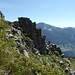 Dem Pizzo Bidi vorgelagerte Felsen vom Aufstieg aus gesehen