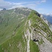 Blick vom Gipfel Richtung Oberalper Grat Chaiserstuhl