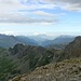 Rechts im Bild der Höch Turm und sein langer Grat.