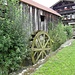 Mühle in Nußdorf, diesen Bach verfolgt man bis ein Wegweiser erscheint