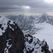 Aussicht vom Blüemlisalphorn (3661m) nach Osten zu zwei 4000er  und unzähligen 3000er der Berner Alpen.