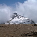 Der benachbarte, weitgehend schneebedeckte Monte Cistella (2880 m). 