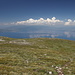 Im Aufstieg zum Magaro - Ausblick über den nördlichen Teil des Ohrid-Sees kurz vor Erreichen der Hochfläche über den Felsabbrüchen.