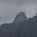 Brunnkarspitze spitzt keck hervor.