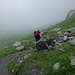 Tag 6: Aufstieg zum Panixerpass im Nebel.