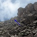 Unter dem Gipfel wählten wir die Direktvariante: Klettern bis zur Sicherungsstange. Etwas feucht, doch gut gestuft und mit der nötigen Vorsicht auch im Abstieg zu bewältigen.