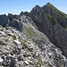 Blick zum Höhenweg Abstieg zum Gatterl, Flanke oben rechts, gesehen vom Gerber Ostgrad.