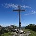der Bischof ist mit 2033m nur 53m niedriger als der Krottenkopf rechts. zwischen Rißkopf (Bildmitte) und Gipfelkreuz ragt die Hohe Kiste heraus. 