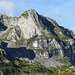näher