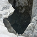 Dieses Loch befindet sich mitten im Aufstiegsgebiet zu den Türmen und sollte im Winter tunlichst nicht befahren werden (sah schon Spuren darauf)