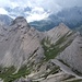 Abstieg über den Westkamm, hinter der Inneren Eisengabelspitze das Limojoch