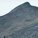Aufstiegsrouten von Norden auf den Felskopf des Felsberger Calanda. Eine noch schwierigere, direkte Route führt über den Nordostgrat (rechts).