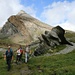 "meine" Gruppe im Schlussanstieg zur Bifertenhütte, im Hintergrund der Piz d'Artgas