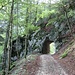 der Porte des Enfers entgegen