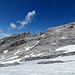 Überblick über fast den ganzen Ruchenwestgrat. Ganz links ist die markante Scharte nach dem Furggeli, in der Mitte die Kletterei und ganz rechts der Gipfel.