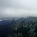 Blick auf Geiselstein und Gumpenkarspitze. Der Gabelschrofen und die Krähe verschwinden in den Wolken.