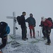 Nach fünfeinhalb Stunden bei leichtem Schneetreiben auf dem leider im Nebel liegenden Gpfel