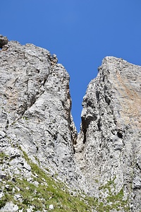Couloir zwischen mittlerem und östlichem Turm. Dort gehts hinauf.