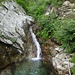 La cascata lungo il sentiero poco sopra l'Alpe Serena