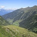 val Lunga e sullo sfondo le rocce della val Masino