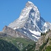 Das Matterhorn 4478m grüßt über Zermatt Wolkenfrei.