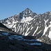 Blick zum Flüela Schwarzhorn beim Aufstieg zur Winterlücke
