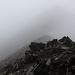 <b>Perveniamo alla cresta ad una quota di circa 3047 m; da qui via ci aspettano ancora una facile salita fino al promontorio quotato 3086 m, senza nome sulla carta topografica, e una successiva discesa di 800 m lineari fino alla meta prevista. </b>