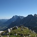 Auf der Handschuhspitze 2319m, Blick Richtung Zugspitzmassiv, Wampeter Schrofen und Marienbergspitzen