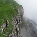 Vom Gipfel 2026 Richtung Forstberg: Felsbänder zum Pragelpass